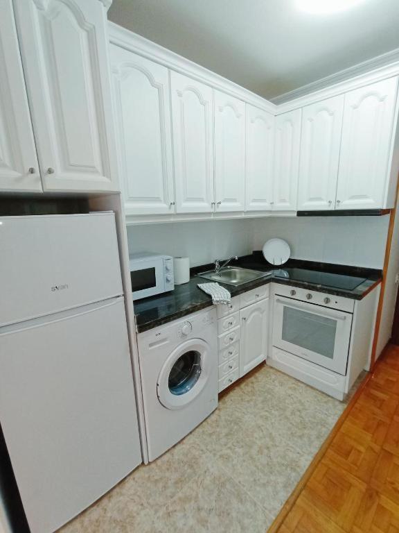 Apartamento Maura 2 Dormitorios Oviedo Exteriér fotografie